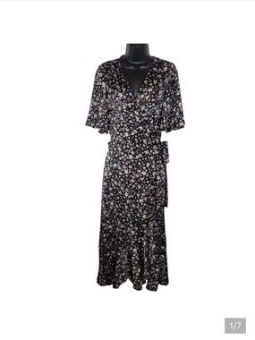 Dress Forum Los Angeles Floral Wrap Dress Size Large